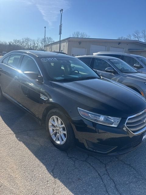 2014 Ford Taurus SE
