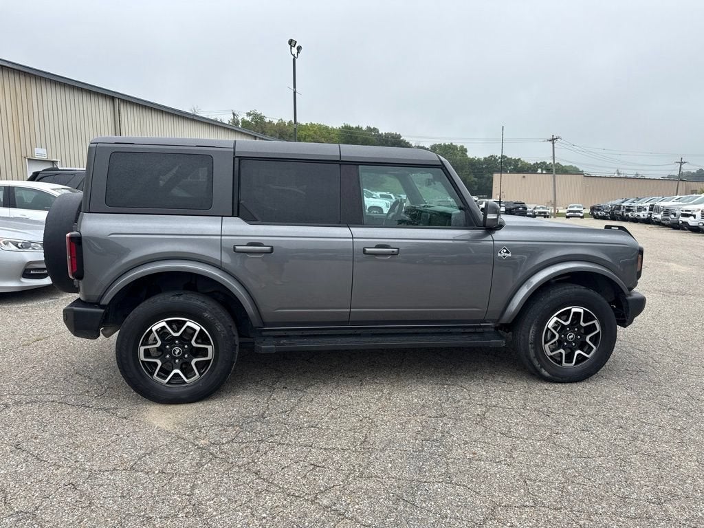 2023 Ford Bronco Base