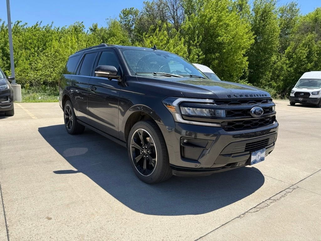 2023 Ford Expedition Limited 4X4's photo