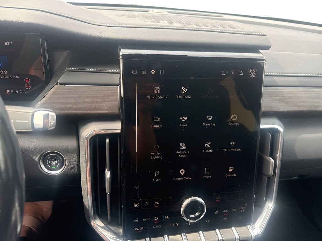 2024 GMC Acadia Denali
