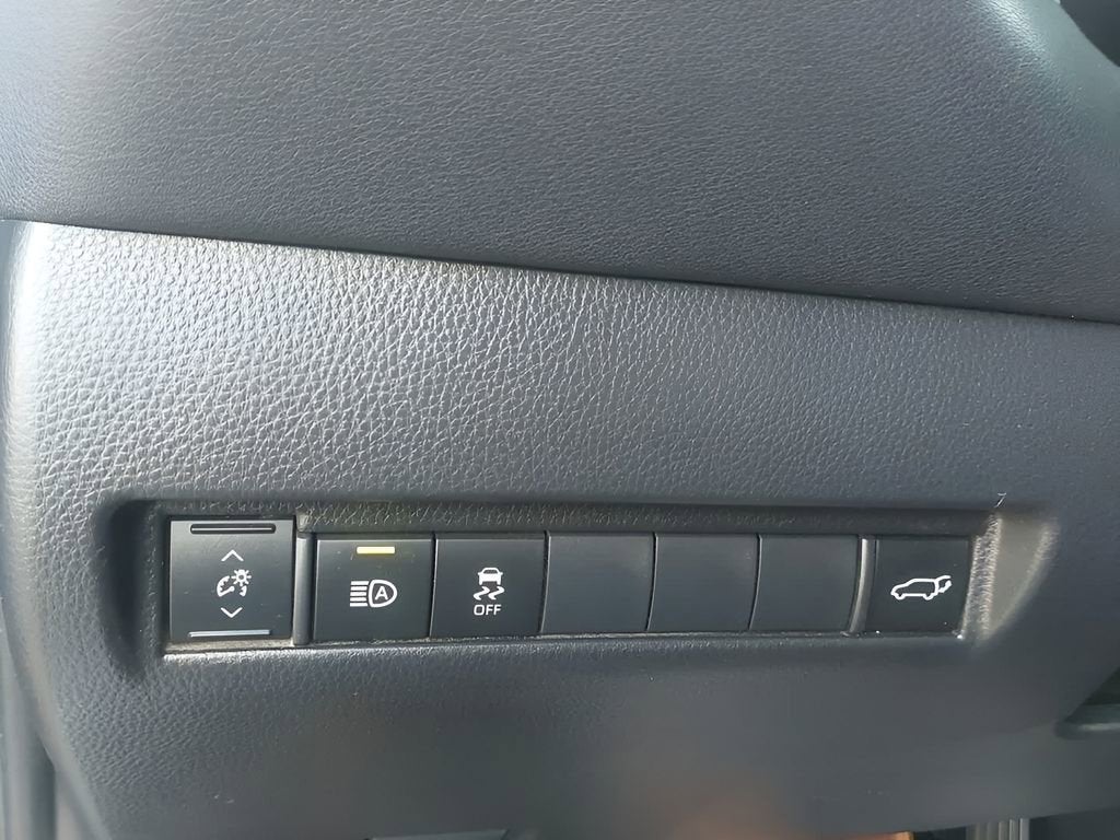 2024 Toyota Venza LE